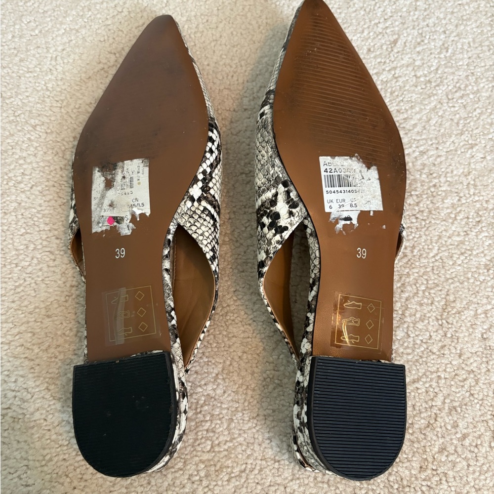Snake print sling back flat - Picture 4 of 4